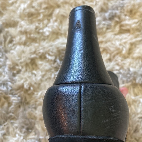 Black heels - Picture 4 of 5